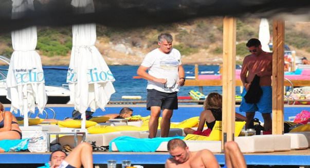 Seray Sever sevgilisiyle görüntülendi!