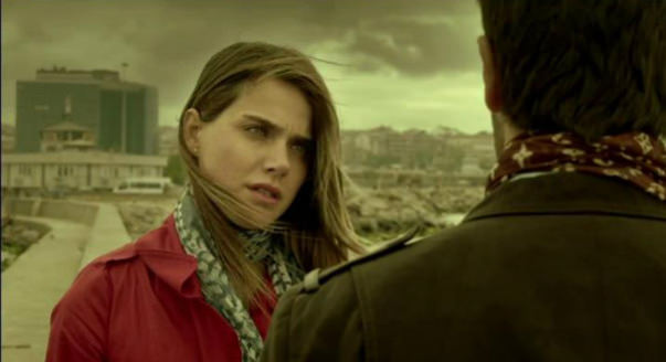 Afişi görücüye çıktı