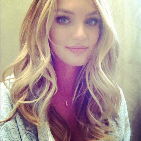 Candice Swanepoel'den çekici kareler!