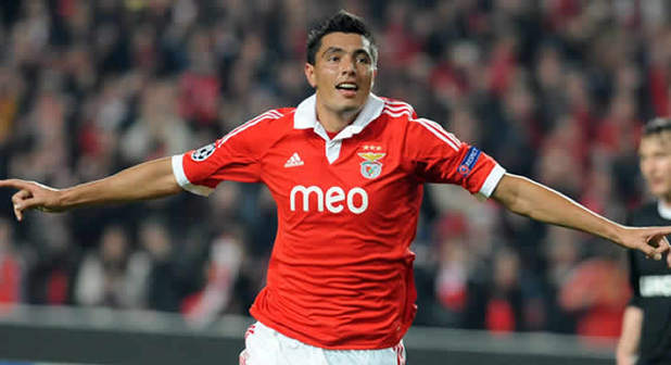 Cardozo'nun imzası an meselesi