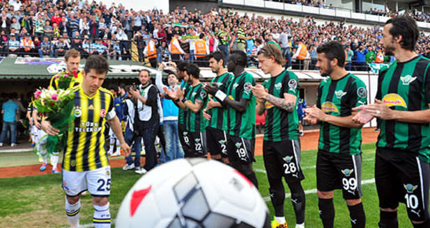 Şampiyonu alkışladılar!