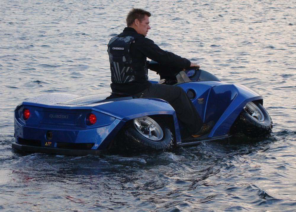 Hem karada hem denizde