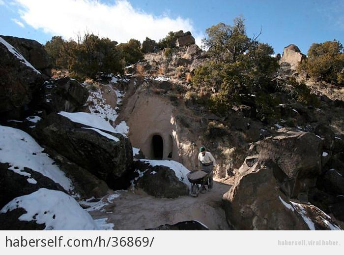 10 yılını bu mağaraya verdi