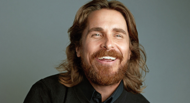 Kimseye söylemeyin Christian Bale bu aralar çok eğleniyor