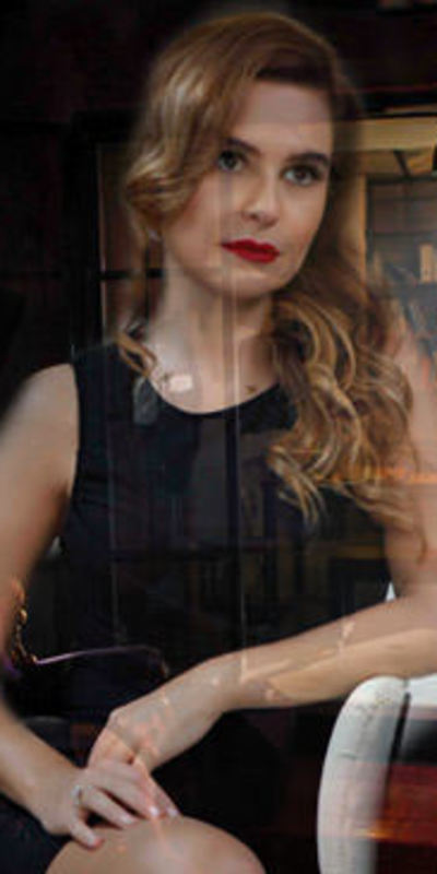 Moda sergisi gibi film!