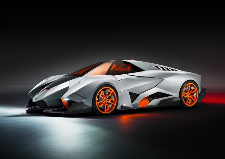 Lamborghini Egoista geliyor