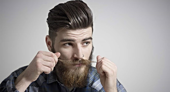 Bıyık modası erkekleri fethetti!