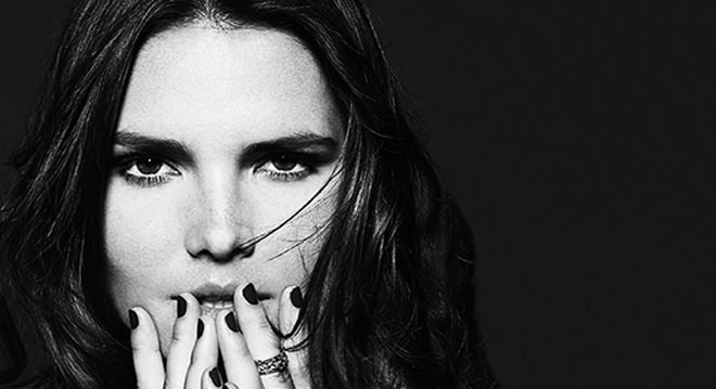 Mango'nun büyük bedeni Candice Huffine!