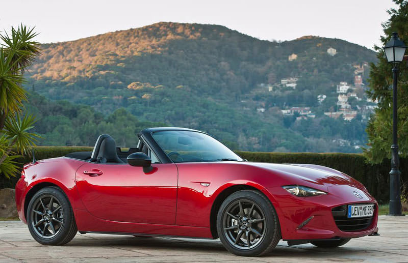 İşte 2016'nın en iyi otomobili Mazda MX-5