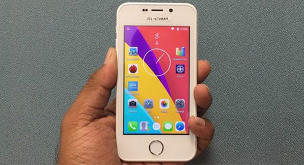 10 TL'lik akıllı telefon raflardaki yerini alıyor