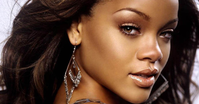 Rihanna'nın çiçek modası