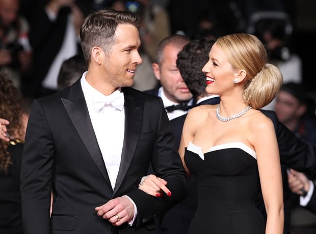 Blake Lively’nin eşi Ryan Reynolds’a yüzükle aşk ilanı
