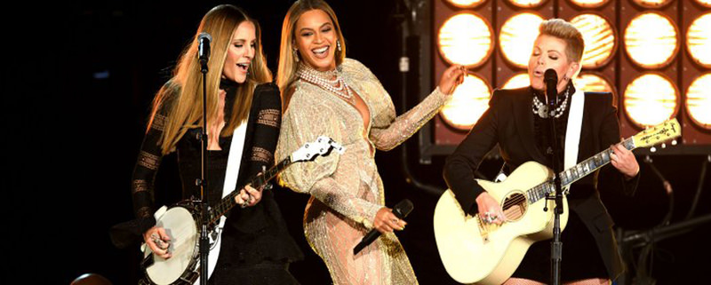 Country Müzik Ödülleri'ne Beyonce damga vurdu
