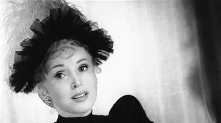 Zsa Zsa Gabor hayatını kaybetti