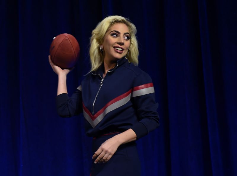 Lady Gaga Super Bowl'da sahne alacak