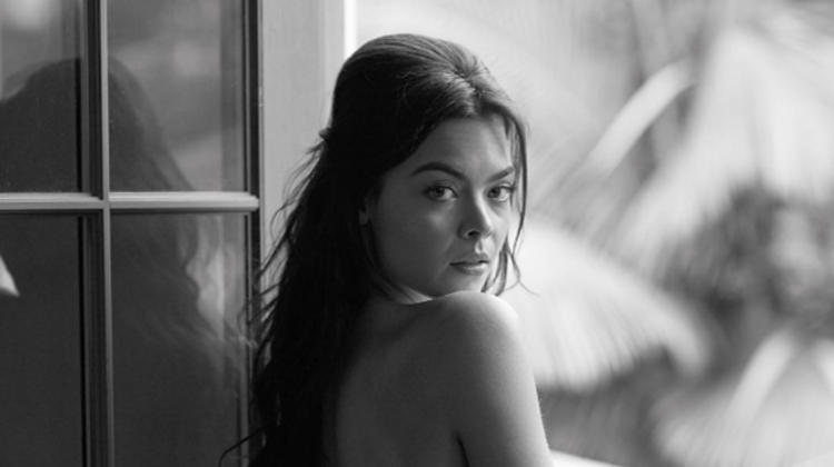 Harry Potter yıldızı Scarlett Byrne Playboy’da