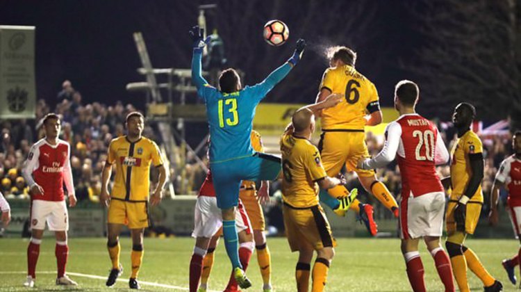 Arsenal maçına Wayne Shaw damga vurdu