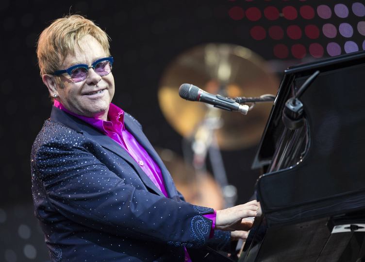 Elton John'a "ölümcül bakteri" teşhisi