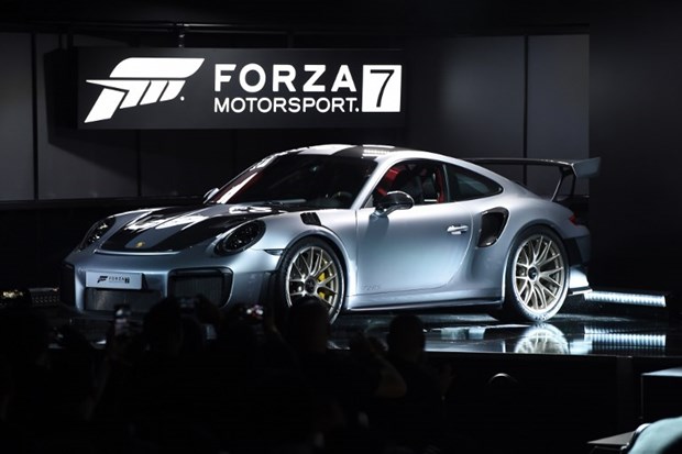 E3 Fuarı'na Porsche 911 GT2 RS damgasını vurdu