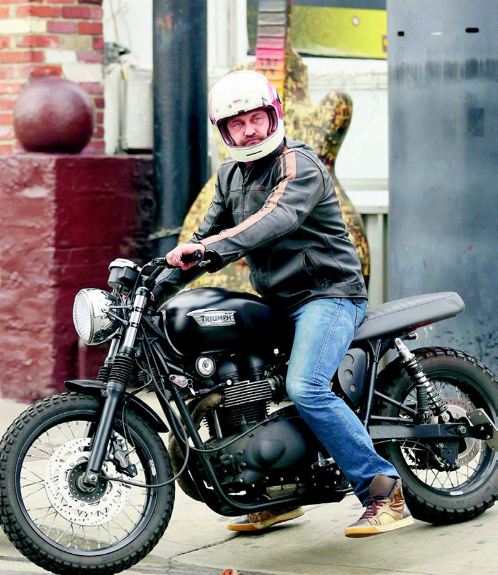 Gerard Butler motoruyla kaza yaptı