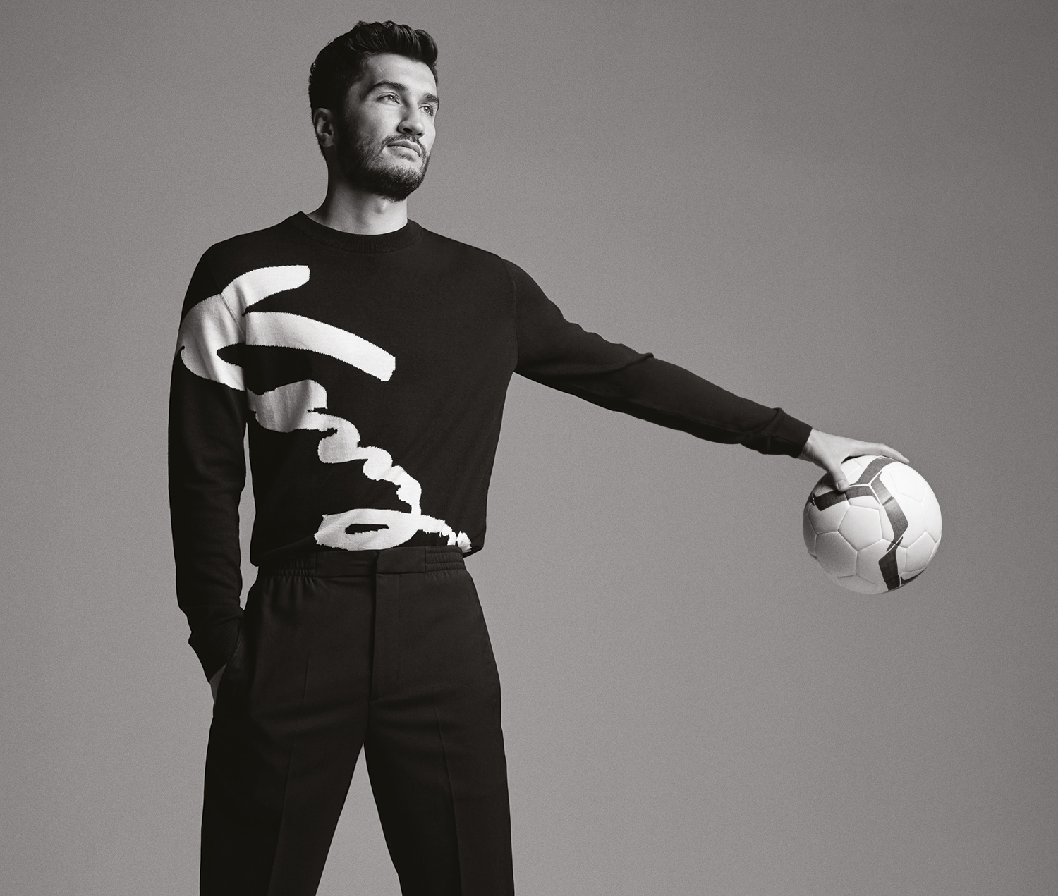 Nuri Bey, çok hoşsohbetsiniz!