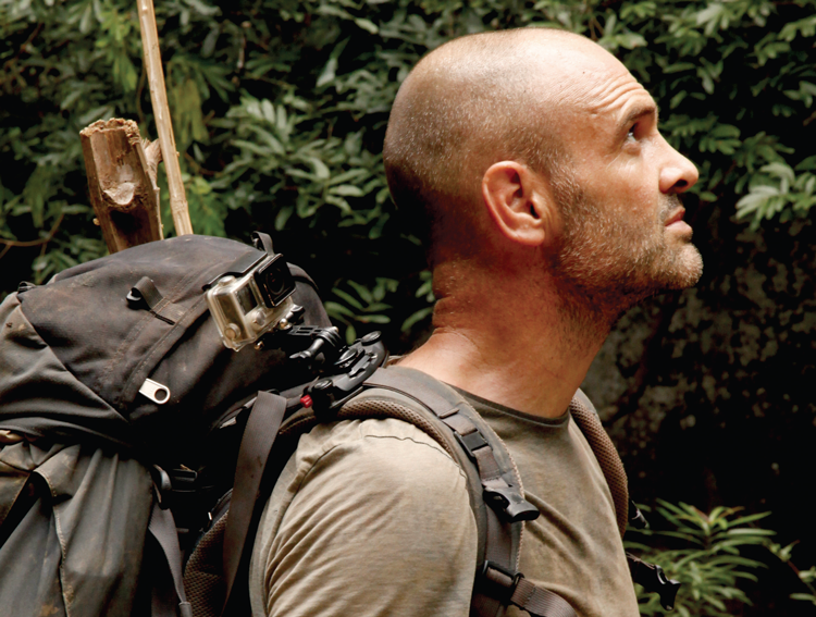 Kaybolmaktan keyif alan adam