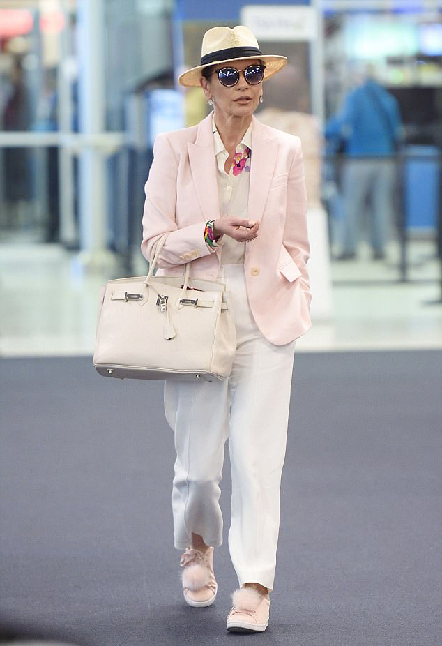 Catherine Zeta Jones ilgi odağı oldu