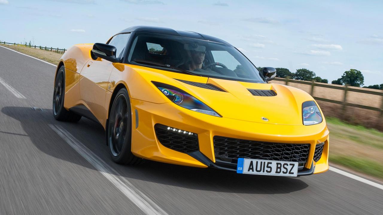 Lotus’lar artık Türkiye’de