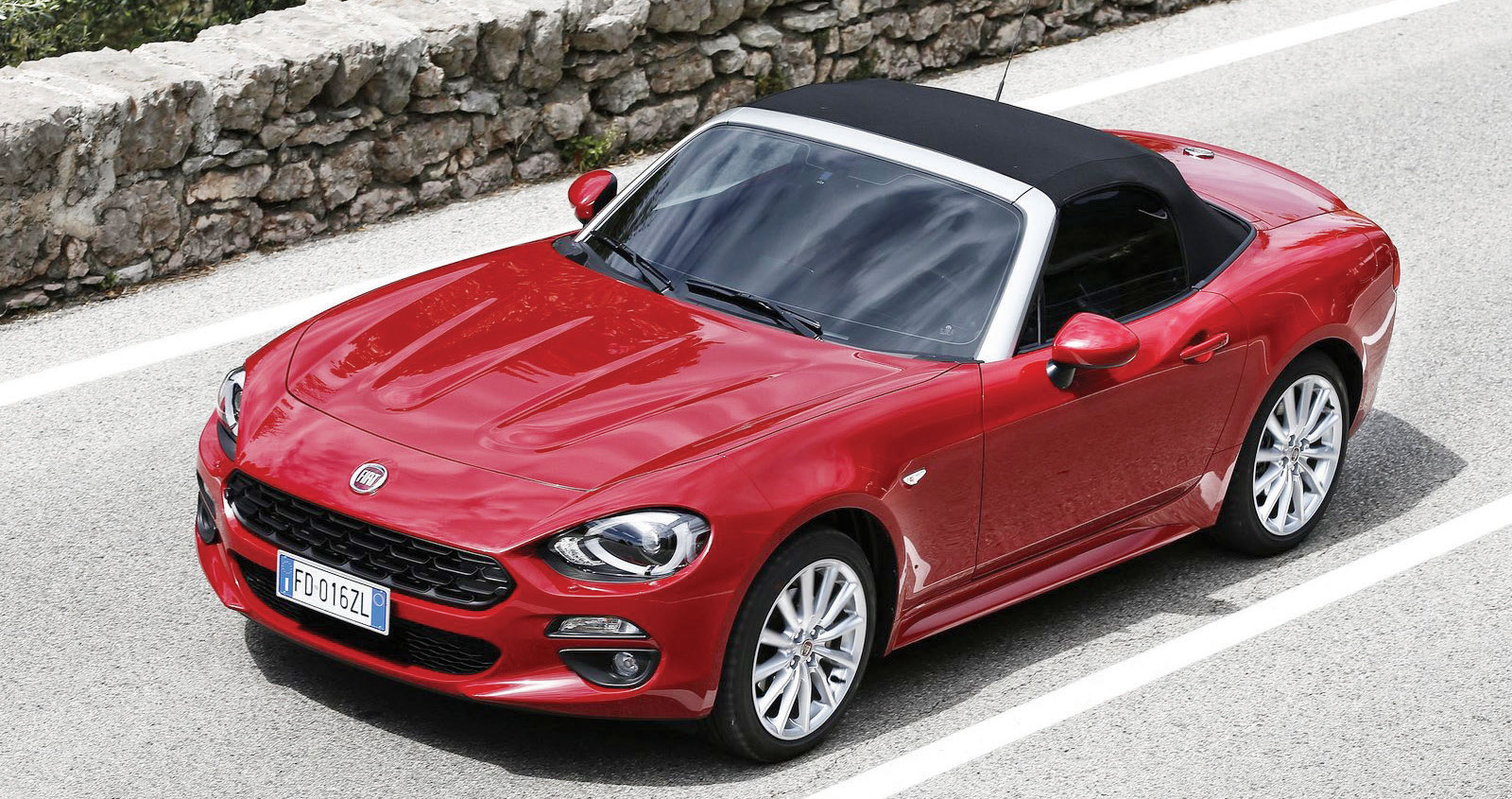 Gençlik aşısı Fiat 124 Spider