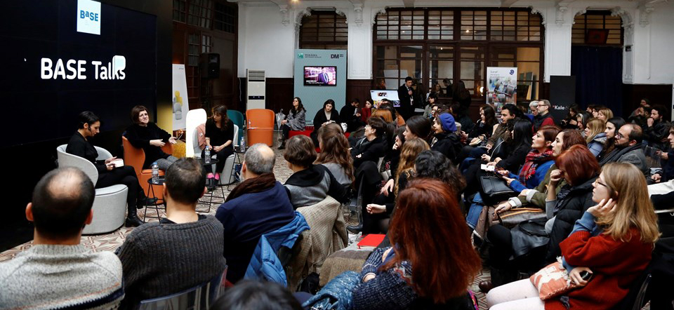 BASE sergisine sanatsever yağdı