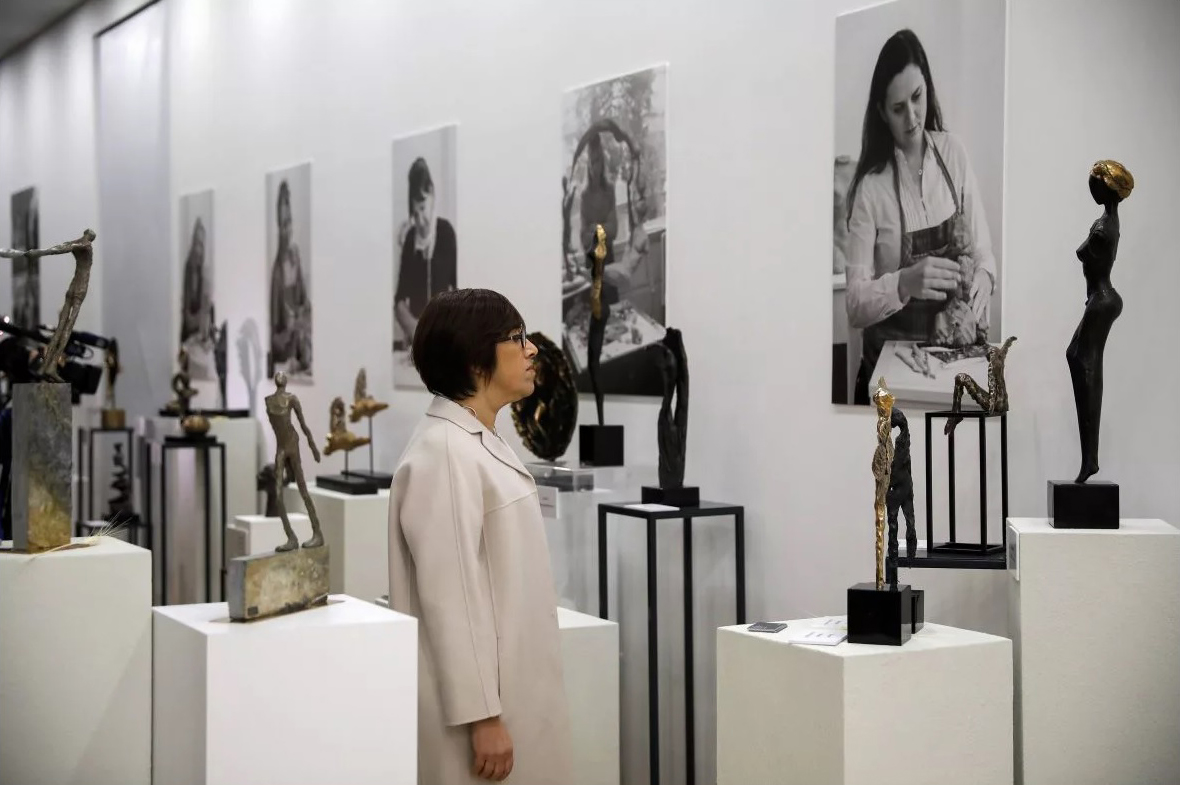 GaleriDeniz, Gl’onze Sergisi ile sanatseverlere merhaba dedi