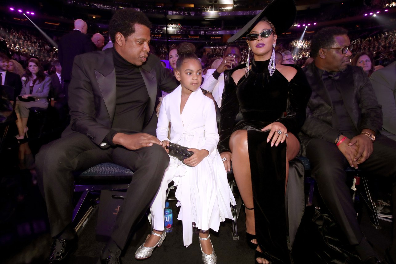 Kimseyi alkışlama anne!