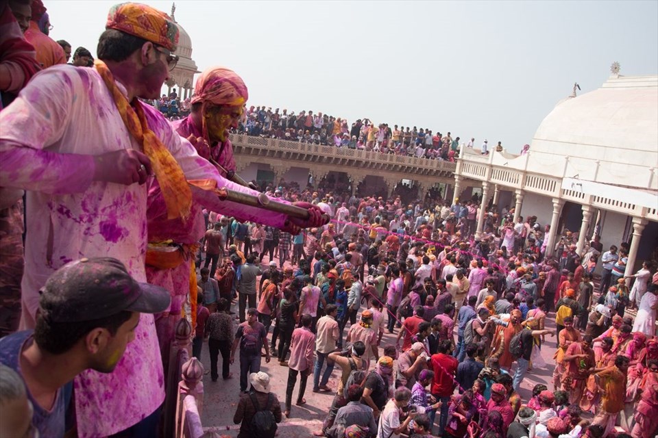 'Holi Festivali'nden renkli görüntüler