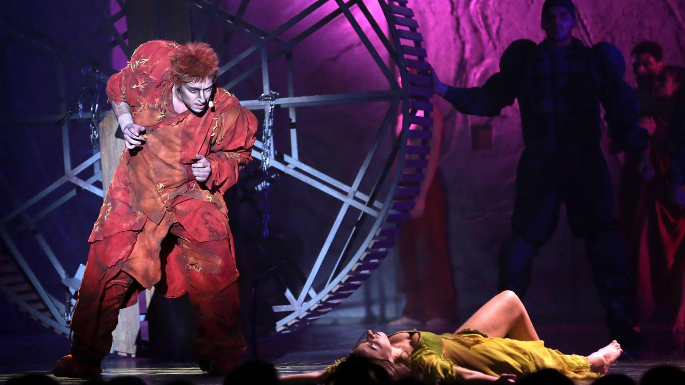 'Notre Dame de Paris' Zorlu'da perde açıyor