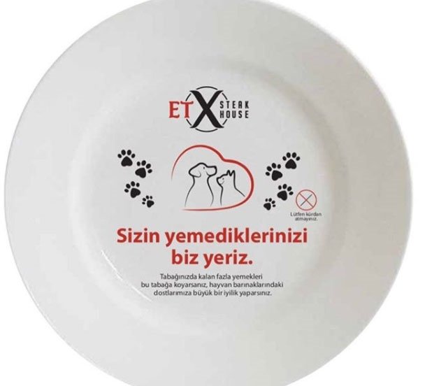 Sokak hayvanlarını düşünen bir restoran