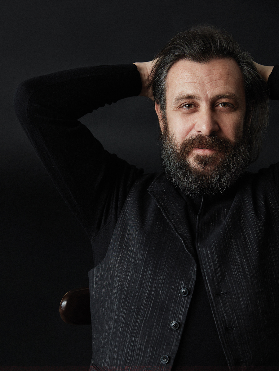 Hangimiz onu sevmedik? Nejat İşler