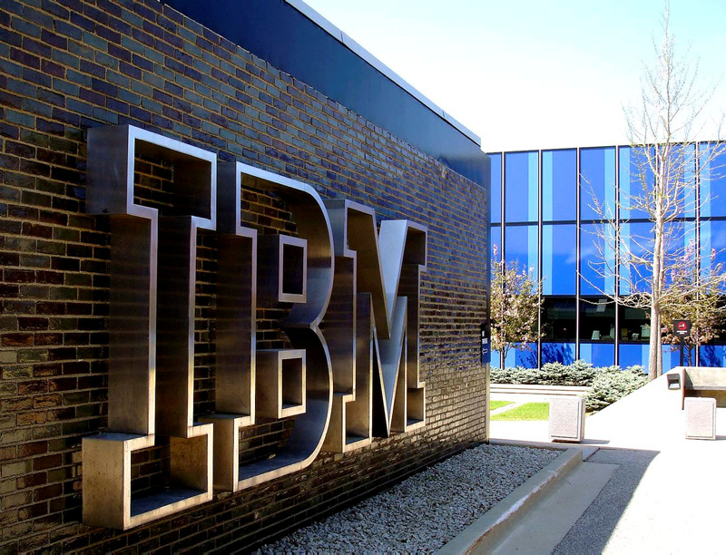 IBM, USB bellek kullanımını yasakladı
