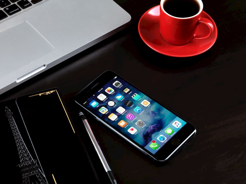 Siri, sır tutamıyormuş