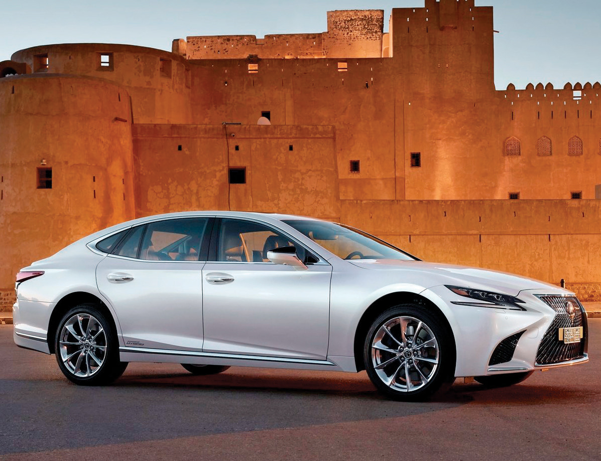 Japon felsefesi Lexus LS 500h