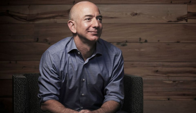 Jeff Bezos Ay'a gidiyor