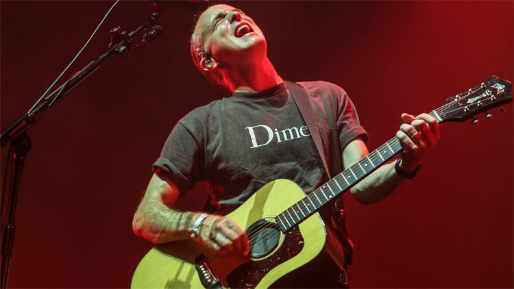 Travis’ten Barış Manço sürprizi