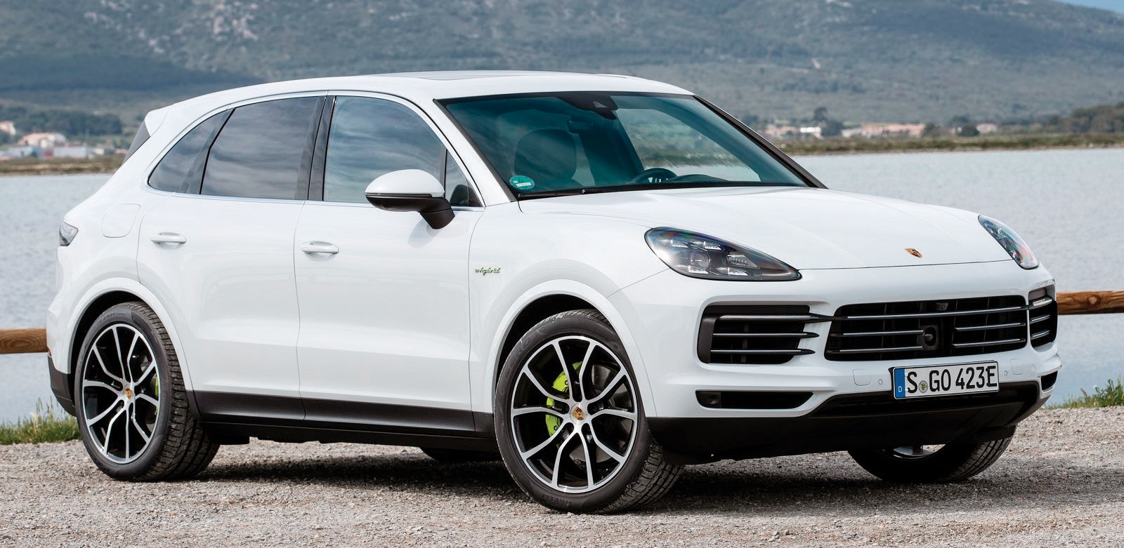 Yeni durak Porsche Cayenne E-Hybrid
