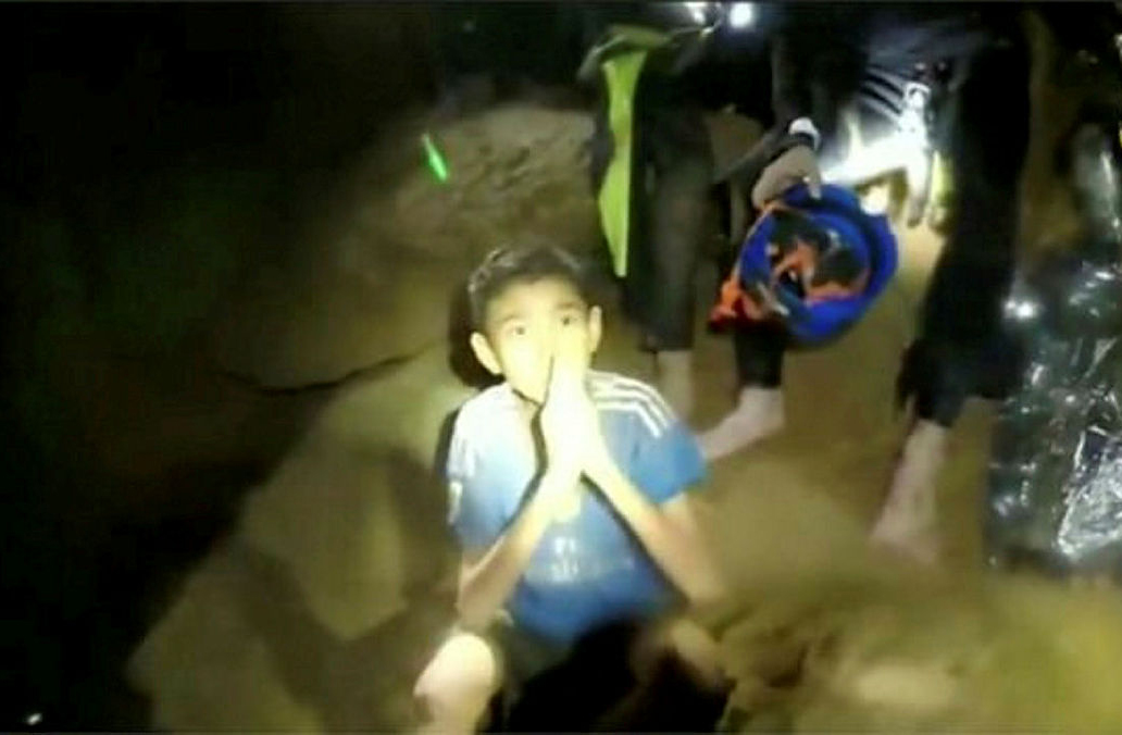 Tayland'da mağaradan kurtarılan çocukların hikayesi film oluyor