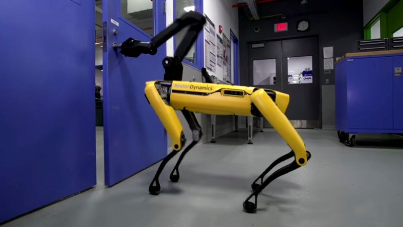 Robot köpek Spot Mini