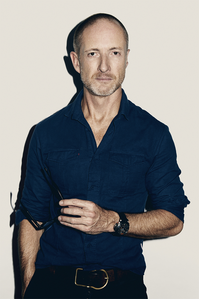 Adam Brown sayesinde plajlarda biz de varız