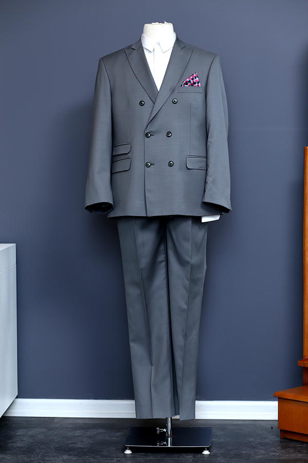 Bir üniforma atölyesi