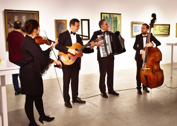 House Beautiful ile sanat buluşmaları