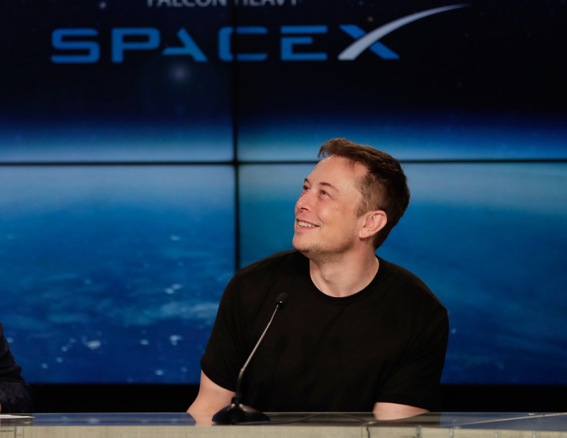Elon Musk ve SpaceX'in yeni uzay aracı