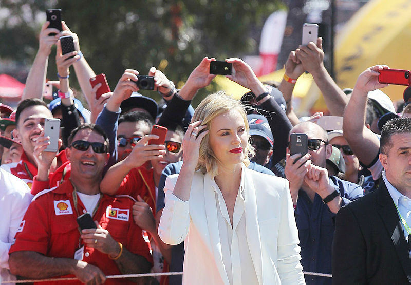 Charlize Theron idolünü açıkladı