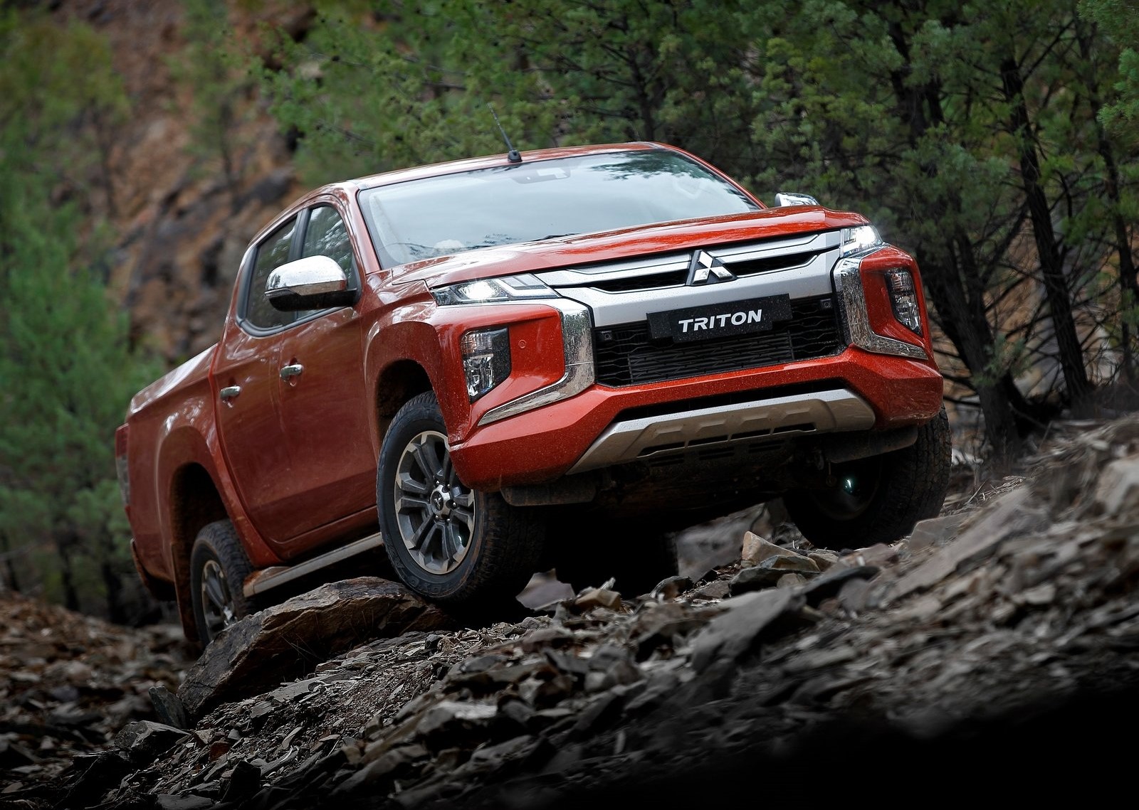 ESQ. Otomobil: Yeni Mitsubishi L200